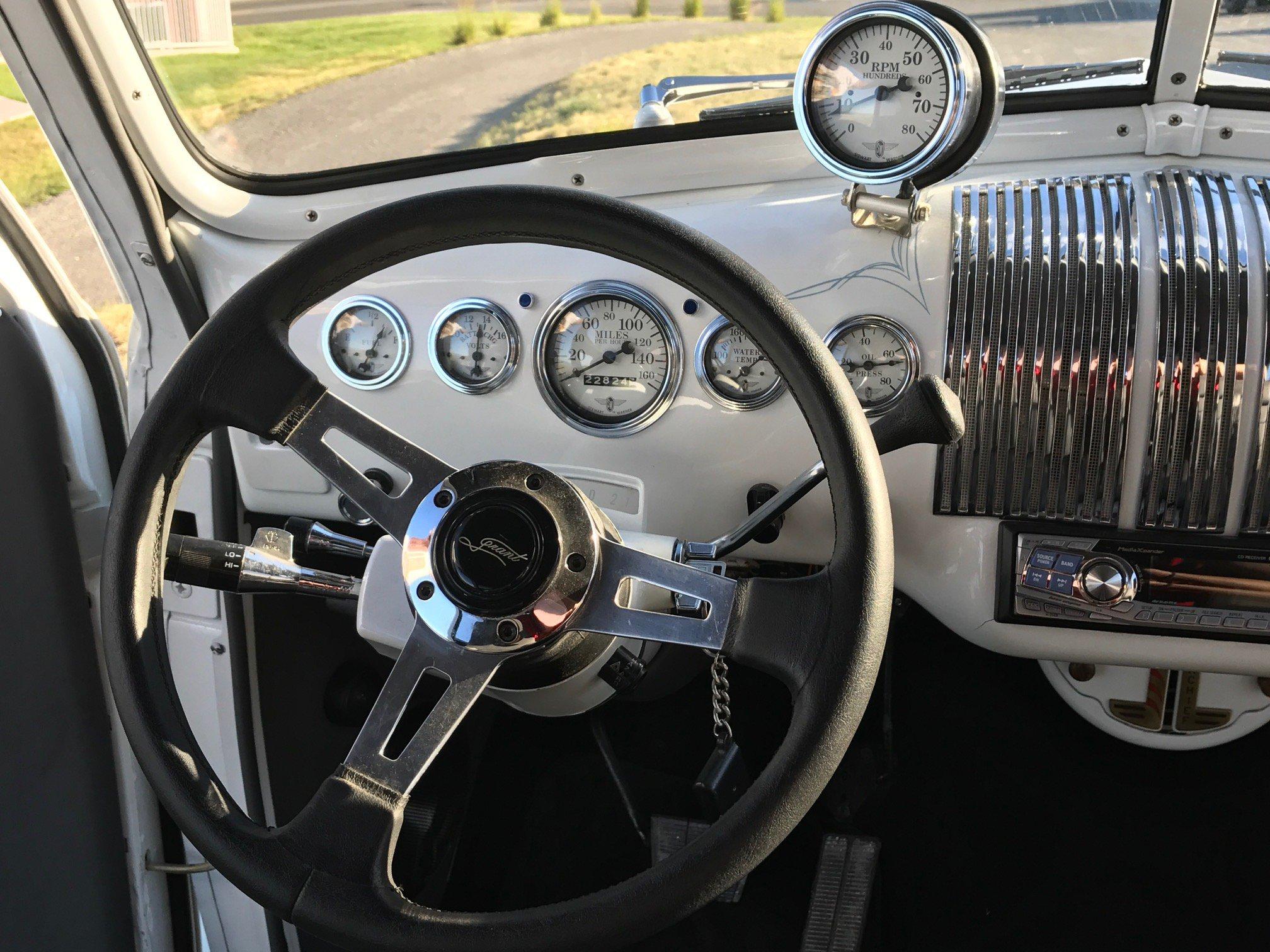 1940 Pontiac Chieftan Deluxe Custom Street Rod