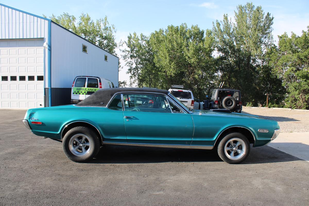 1968 Mercury Cougar XR-7