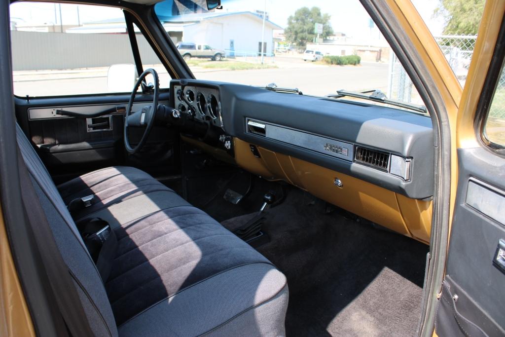 1984 GMC Sierra Classic 4x4 Pickup Truck