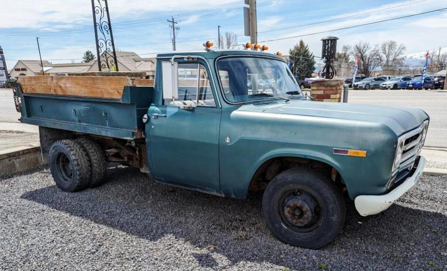 1969 International 1300 Dump Truck