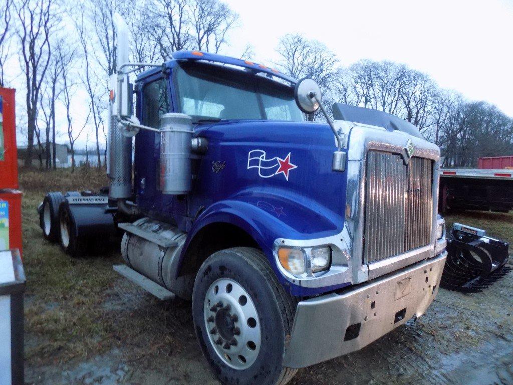 2001 IH 9300 Eagle T/A Truck Tractor, Cummins N14 Eng, 10-Spd Man Trans, 40