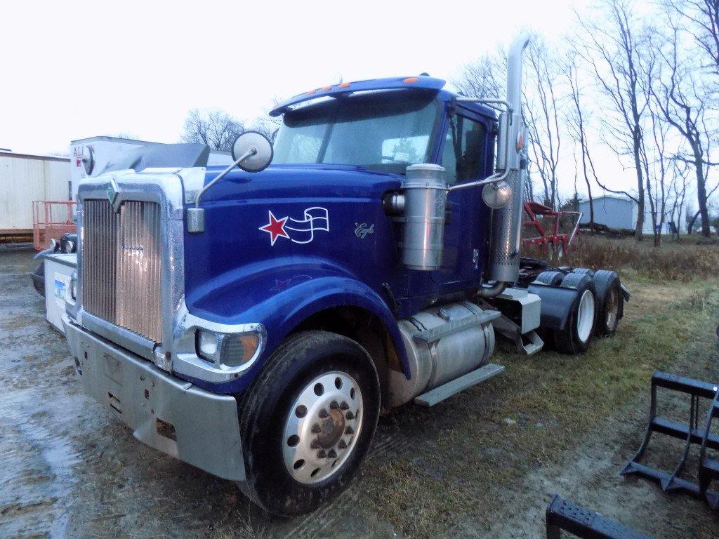 2001 IH 9300 Eagle T/A Truck Tractor, Cummins N14 Eng, 10-Spd Man Trans, 40