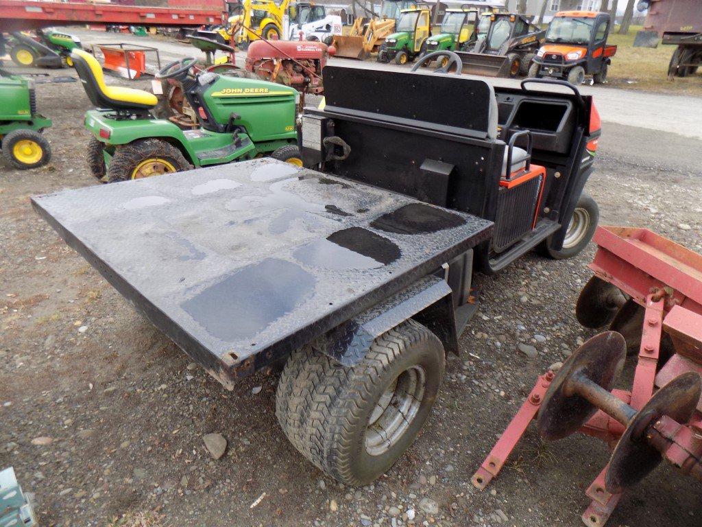 Cushman Turf Truckster Utility Vehicle w/ Flatbed