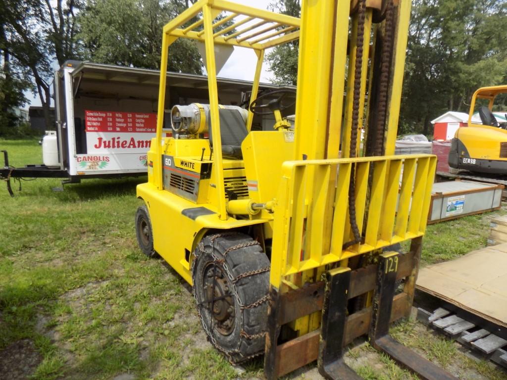 White 60 LPG Forklift, 2 Stage, 6000IB Capacity, 48'' Forks, 8,270 Hrs, SN: