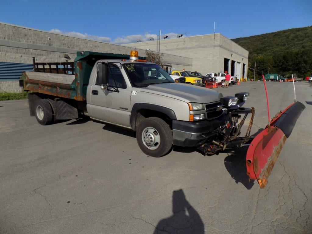 2006 Chevrolet Silverado 3500, 4WD, Dump Truck, Brown, Automatic, 10' Dumpb