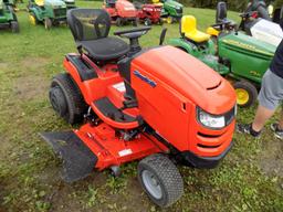 Simplicity 27HP Broadmoor w/52'' Deck, 2 Years Old, w/Snowblower & Cab, Low