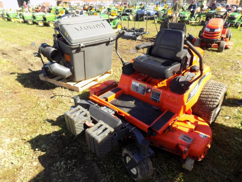 Kubota 2D21 Zero Turn Mower with 60'' Deck, Power Flow Digger, Weights, Dsl