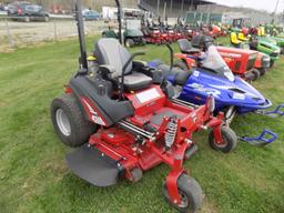 Ferris IS3200Z Comm'l Zero Turn Mower w/ 61'' Deck, 744 hrs, Stk 0036889 S/