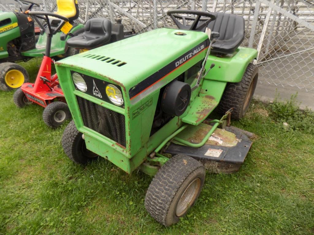 Deutz Allis 916 Garden Tractor