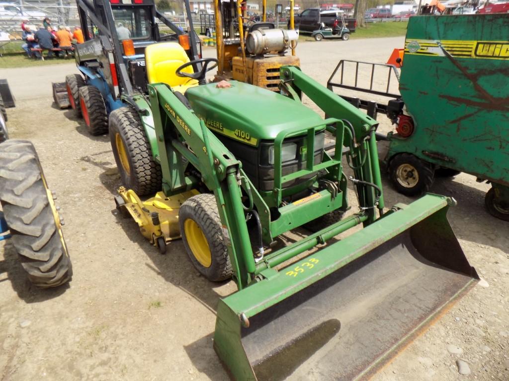 John Deere 4100 4wd Compact Tractor w/ Loader & Mowing 60'' Deck, S/N 31026