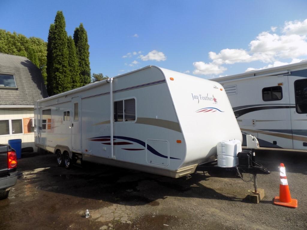 2007 Jayco Jay Feather, LGT, Tow Behind, 31' Camper w/ 1 Slide Out, Has 4 N