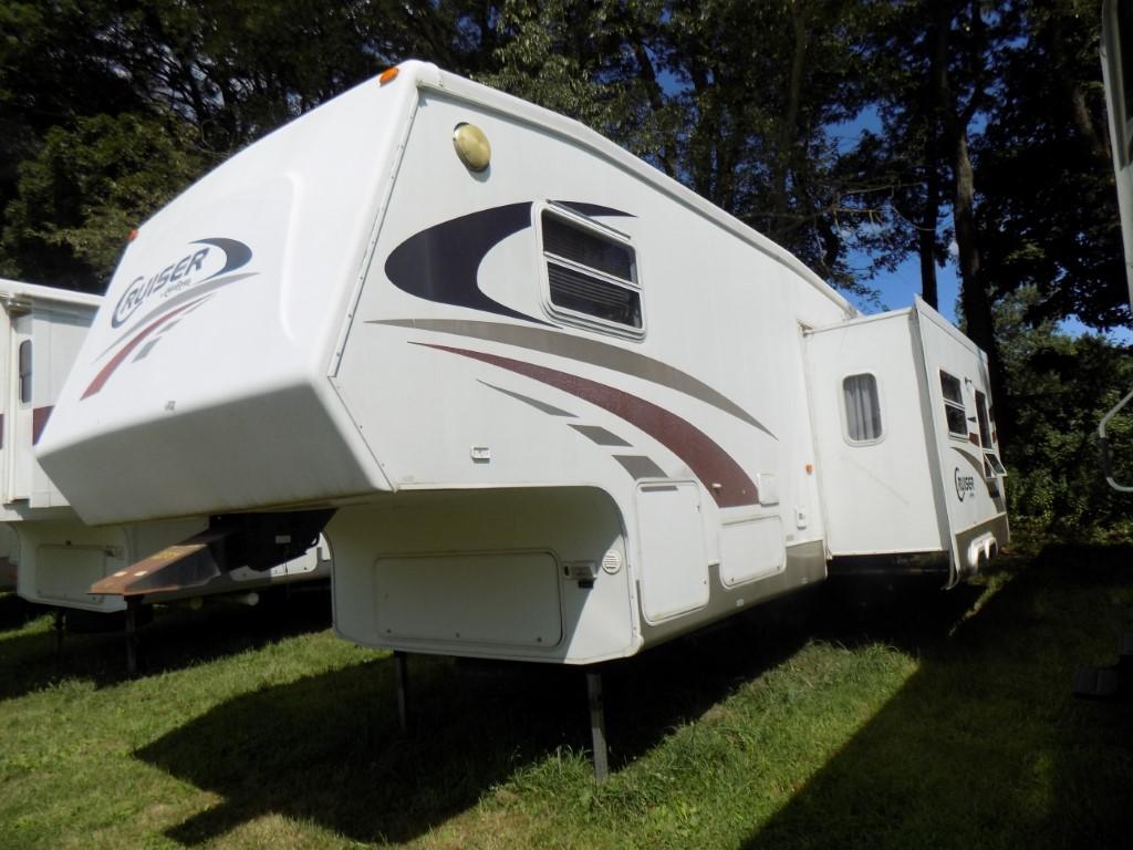 2004 Crossroads Cruiser Model All Aluminum Structure 23 by Cross Roads, Fif