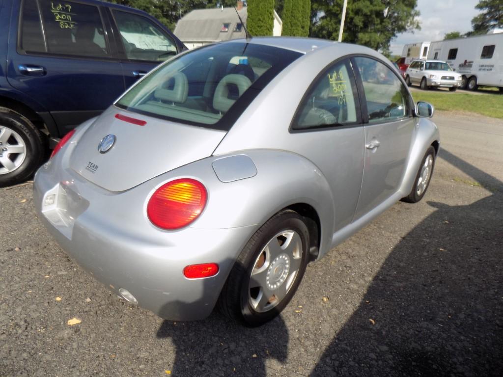 2001 Volkswagen Beetle, Silver, Automatic, Sunroof, Leather, 104,512 Mi., V