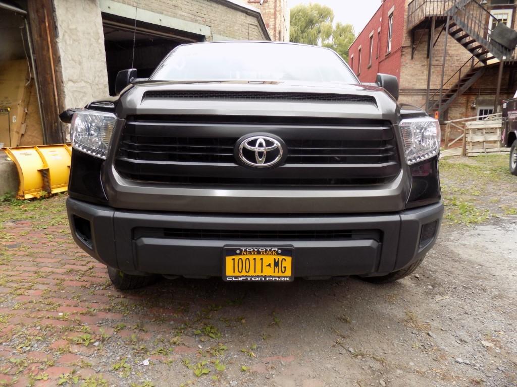 2014 Toyota Tundra 4WD Pickup, Double Cab, 8' Long Box, 5.7L V8 Gas Eng, Au