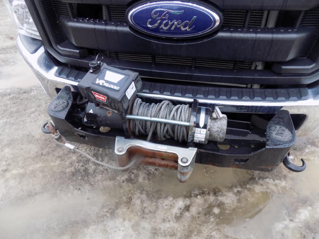 2014 Ford F250, 4WD, Ext. Cab, White, 6.5' Box, V8 Gas Eng., Auto Trans., w