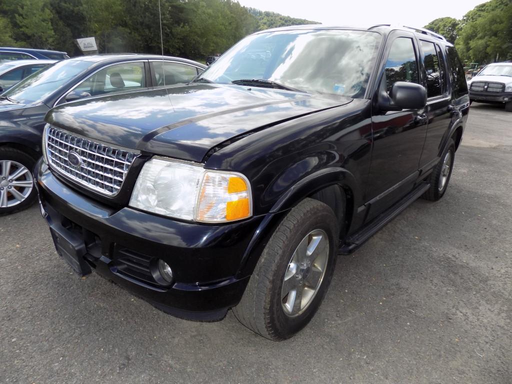 '03 Ford Explorer Limited, V8, Leather, Sunroof, 3rd Row, 191,774 Miles, VI