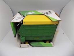 John Deere Forage Wagon in 1/16 Scale by Ertl, #510