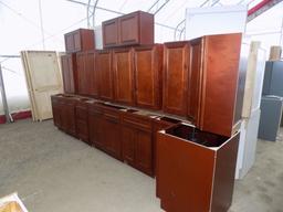 York Cherry Kitchen Cabinet Set; 36'' Upper Cabinets; 14 Piece Set; Solf Cl