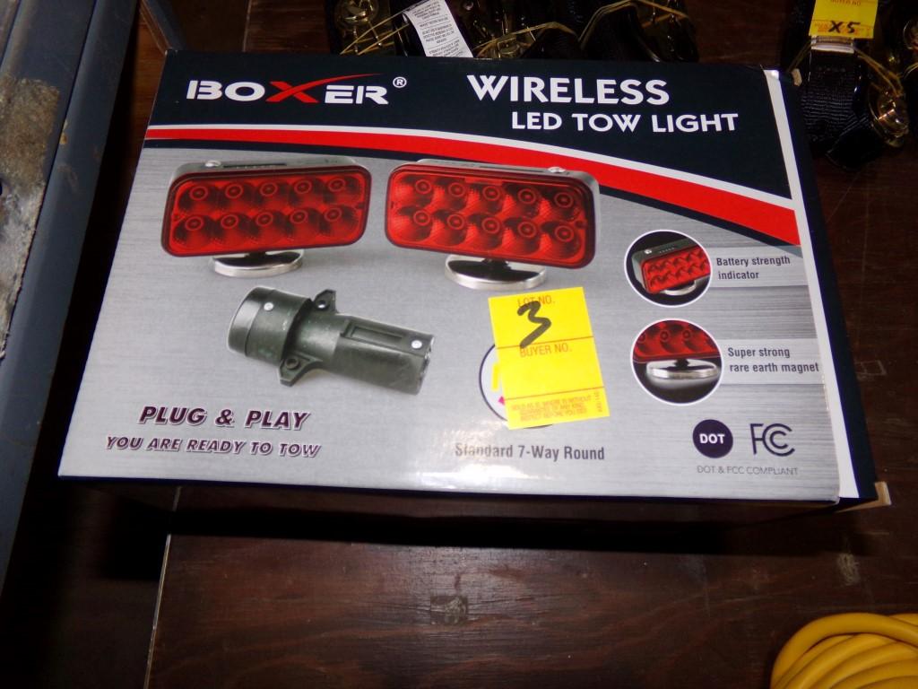 New Boxer Wireless LED Tow Light Set