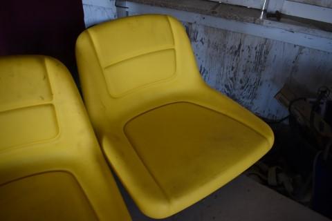 Lawnmower Seat  (5890)