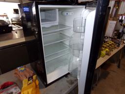 Frigidaire Dorm Sized Refrigerater