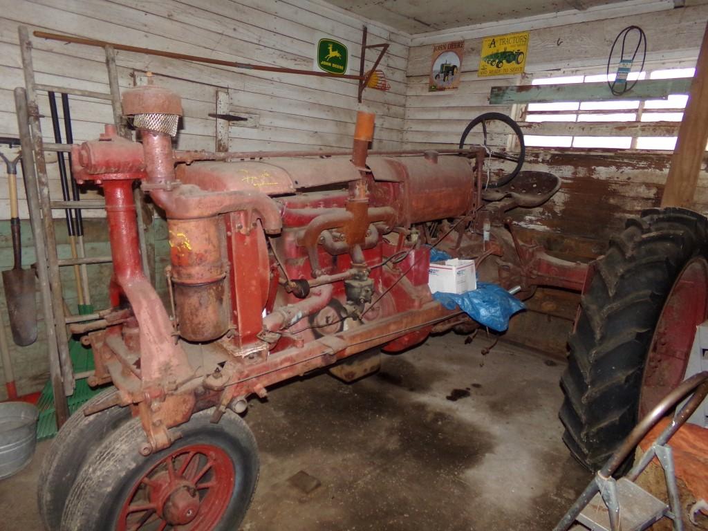 Farmall F-20, Narrow Front, Wire Wheels, Good Rubber, Ready to Restore, Mis