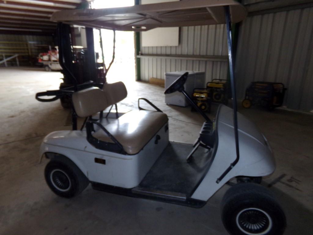 EZ Go TXT Golf Cart w/ Roof-Canopy, Gas Eng.,Runs, Nice Shape (2071)