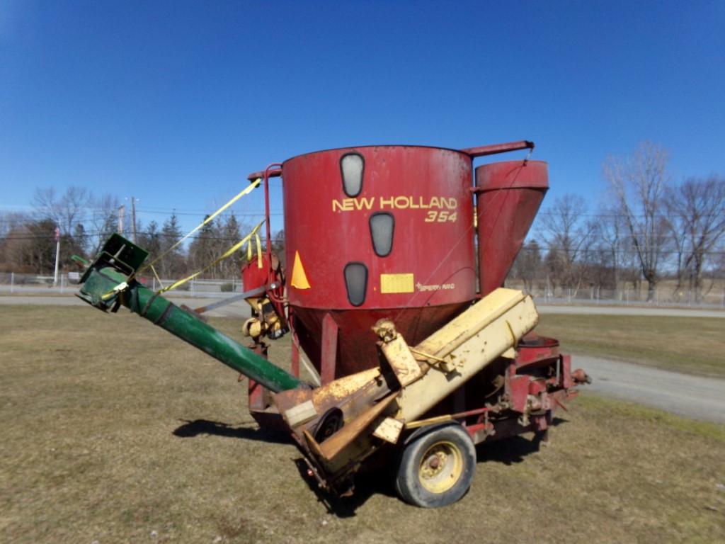 New Holland 354 Grinder Mixer, Has Extra Rear Auger, Grinder Works, Auger N