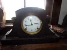 ''Sessions'' Antique Mantle Clock