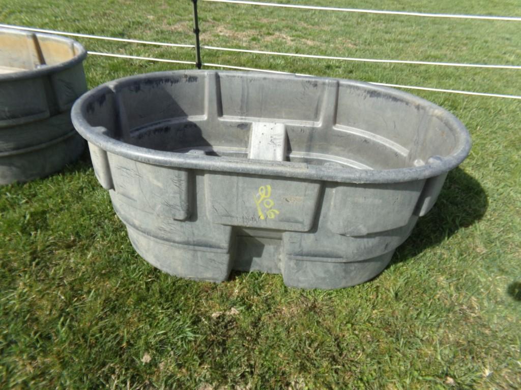 50 Gal. Rubbermaid Water Tub