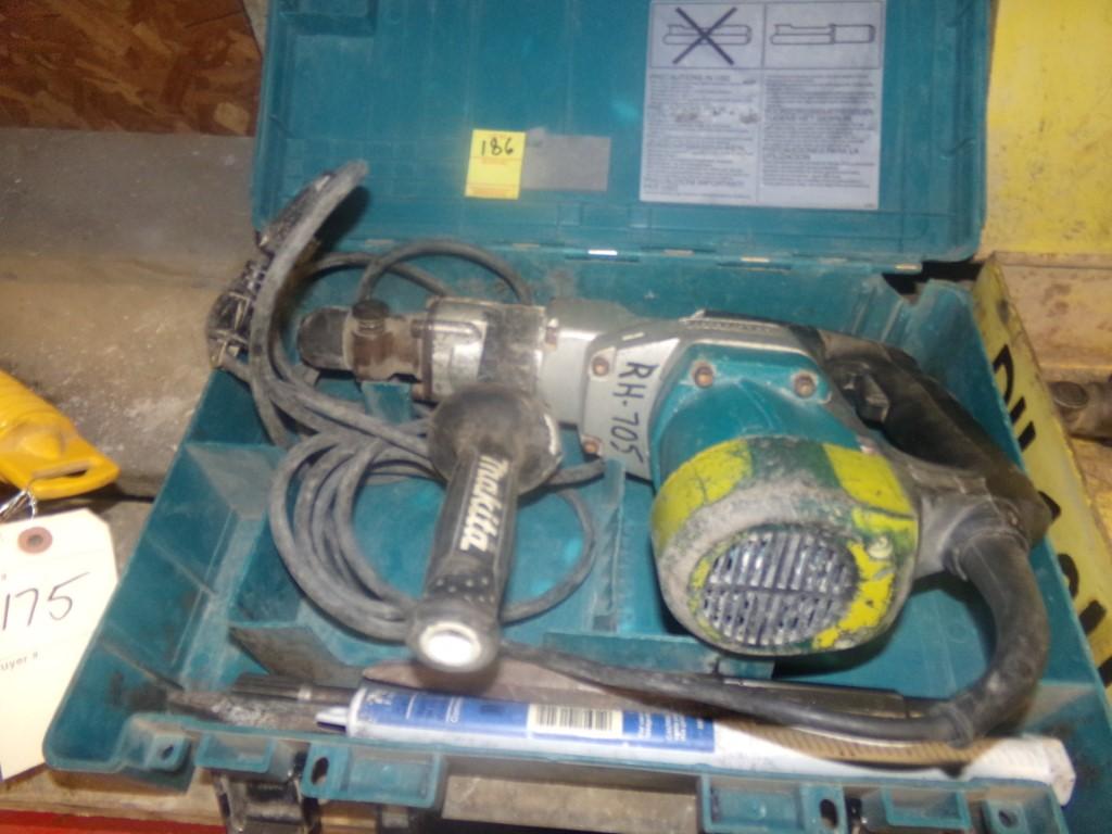 Makita Hammer Drill, 110V with Case and a Few Bits, Mod. # HR4041C (Tool St