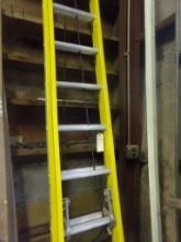 24' Yellow Fiberglass Extension Ladder, ''Green Bull'', Looks New or Barely