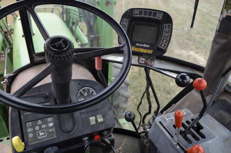 1990 John Deere 2955 Tractor