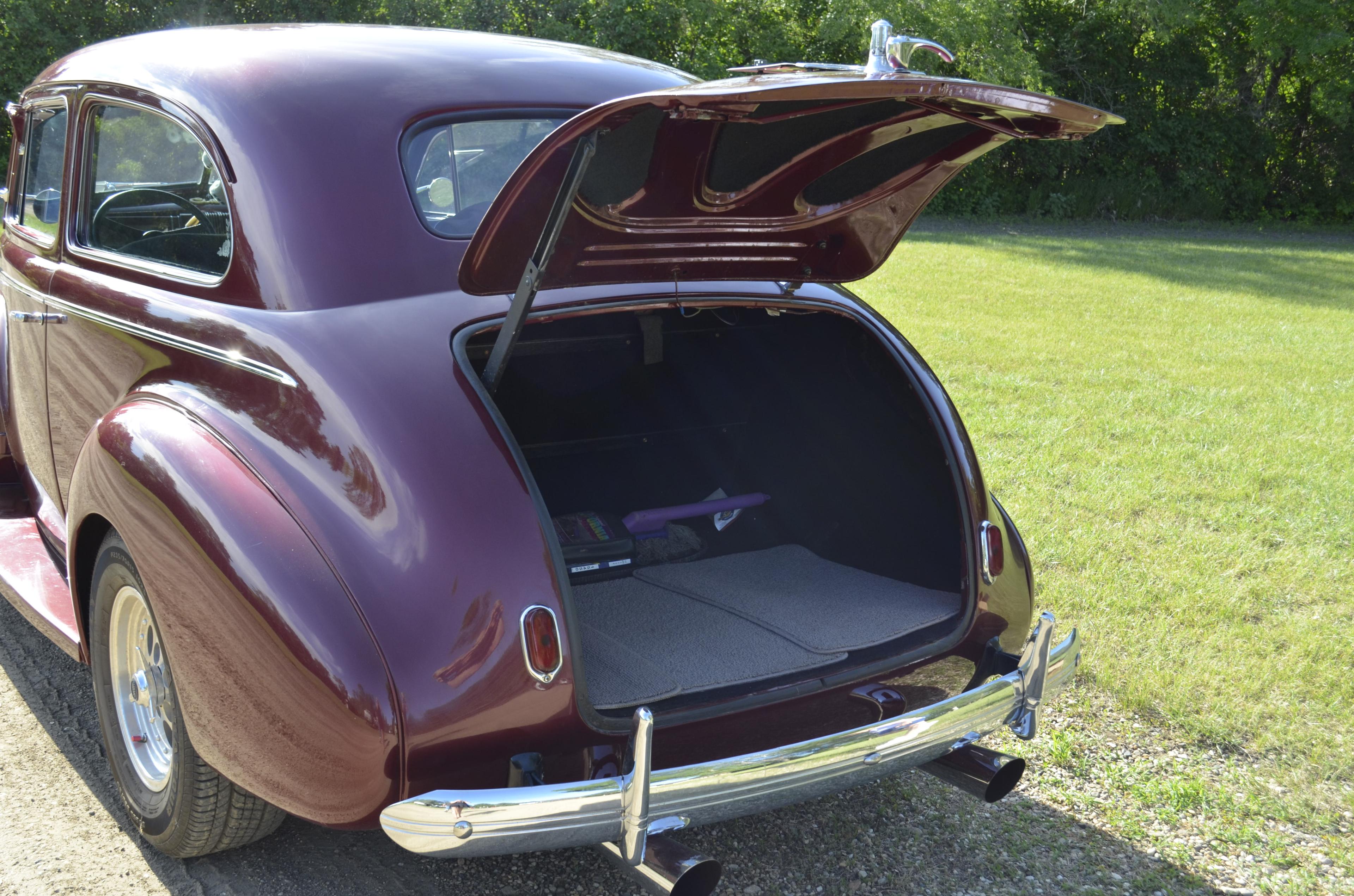 1940 Chevy Special Deluxe 2-Door Sudan (Restored)