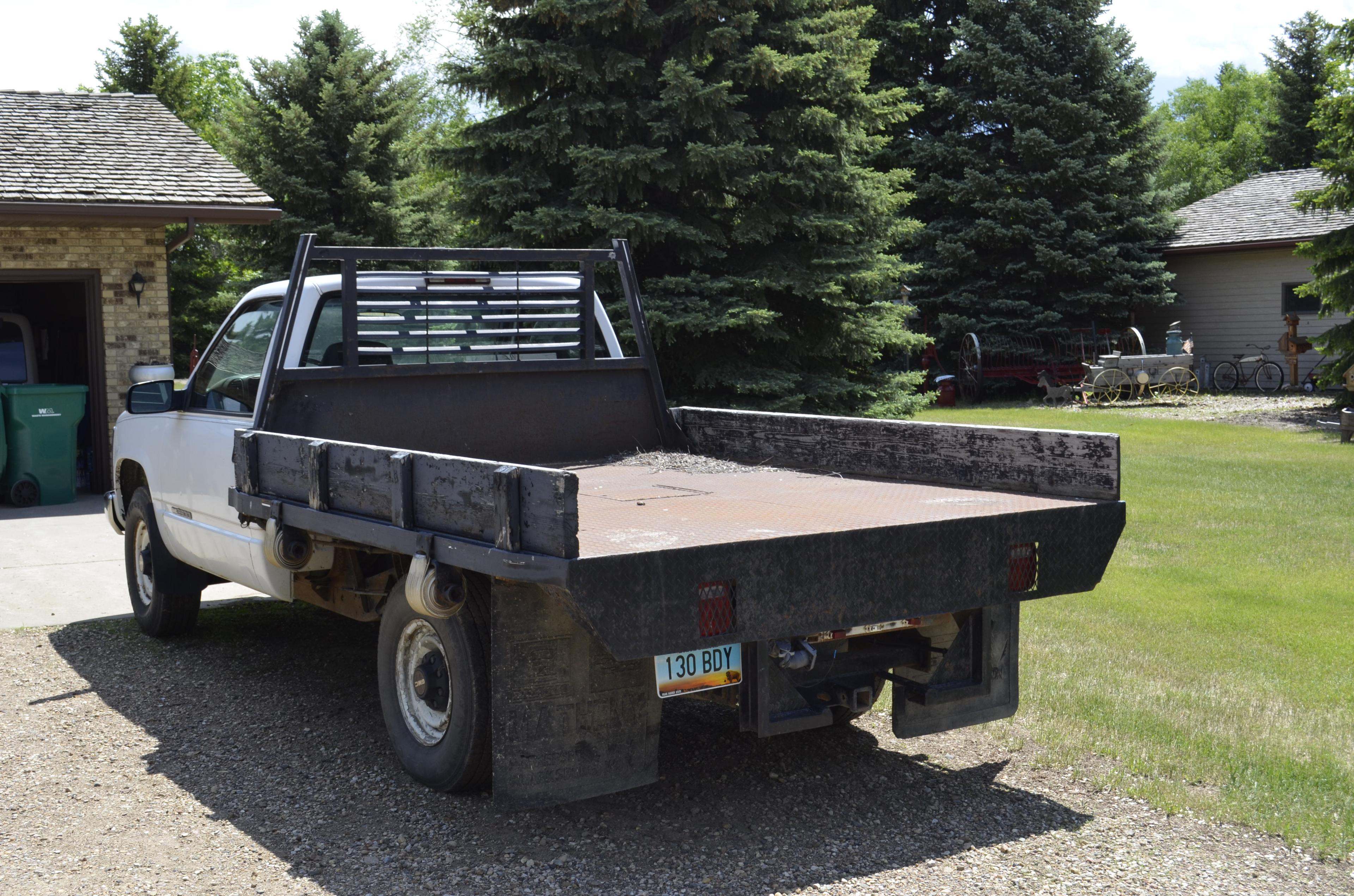 1998 GMC 2500 4x4 Reg. Cab Pickup