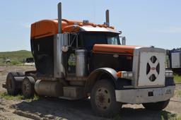 2000 Peterbilt  379 Semi