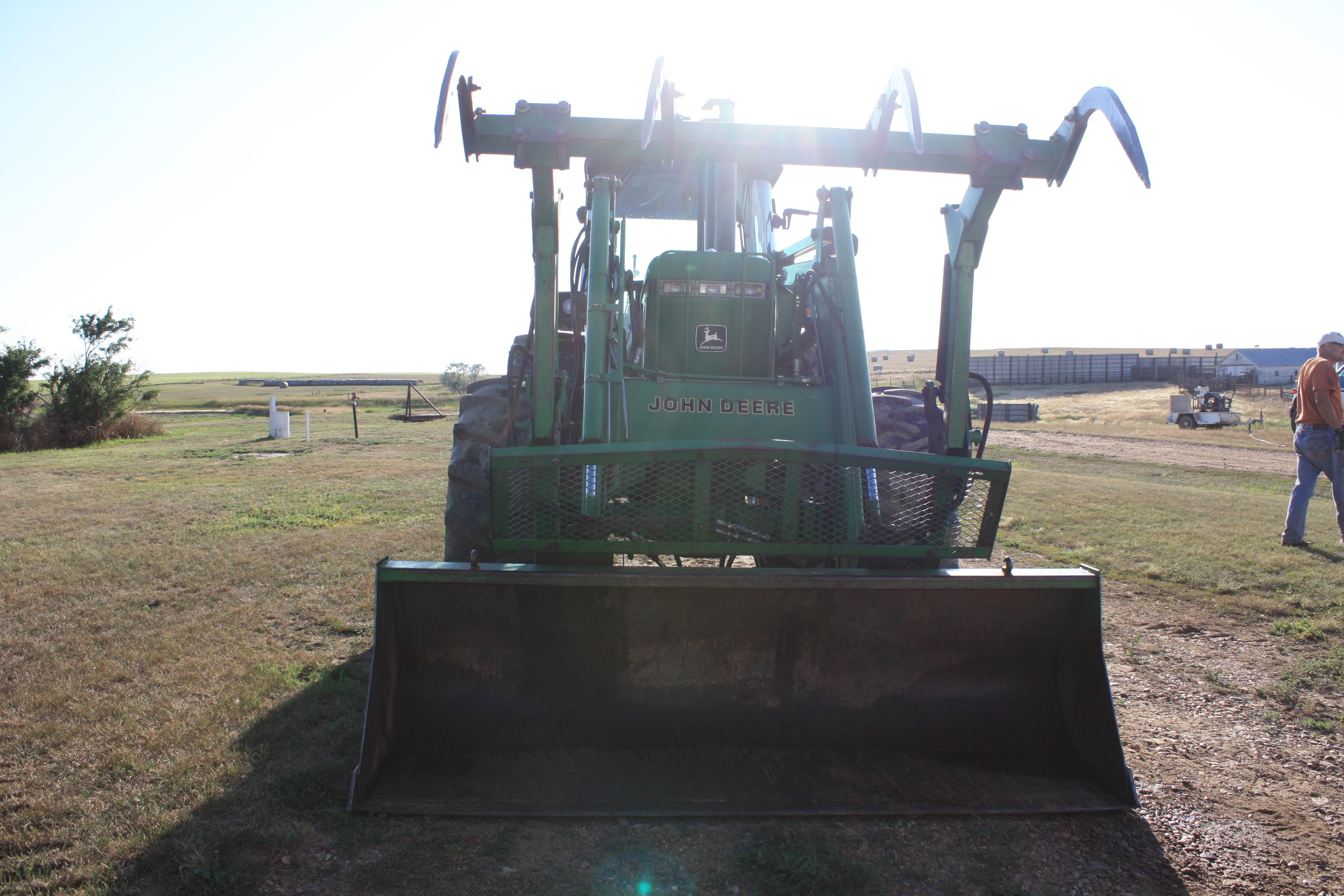 1992 John Deere 4255A Tractor