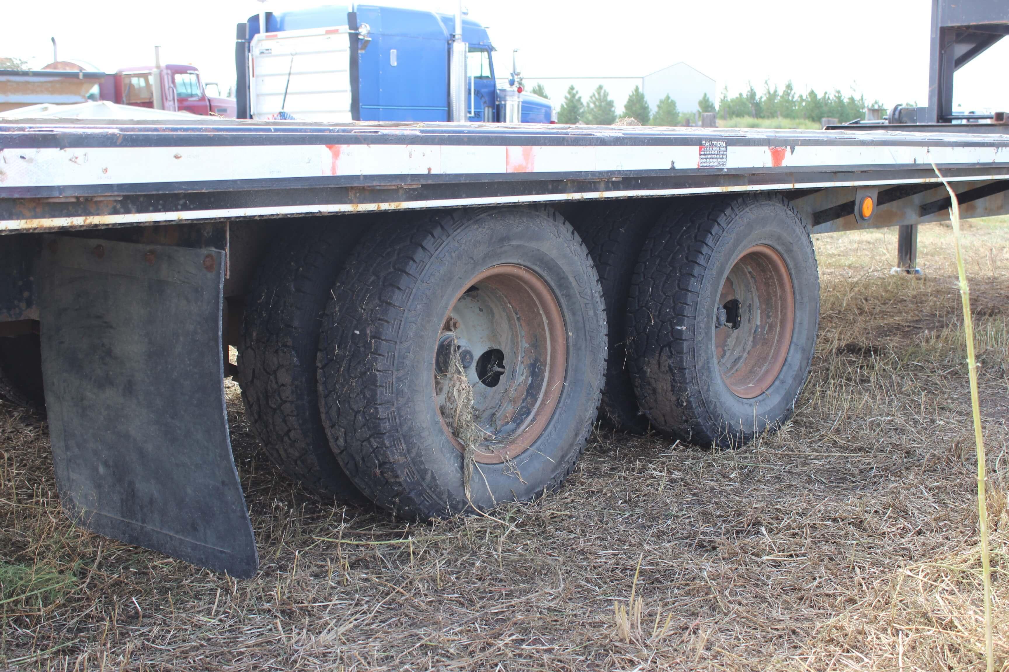 2002  Felling 24’ Gooseneck Flatbed Trailer