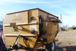 2001 Knight 3036 Feeder Wagon