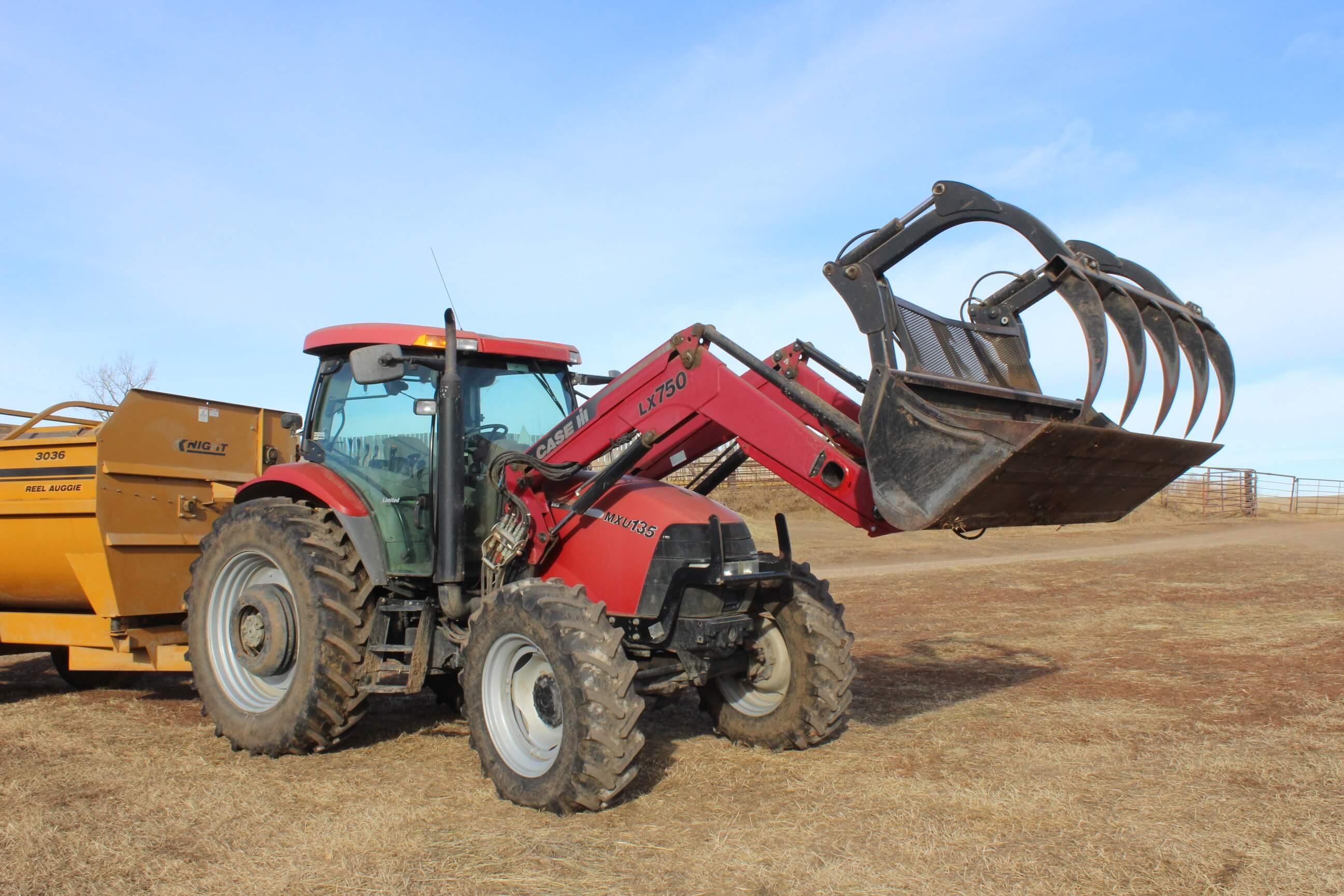 2006 IH MXU Limited 135 MFWD Tractor