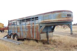 1986 TravAlong Gooseneck Stock Trailer