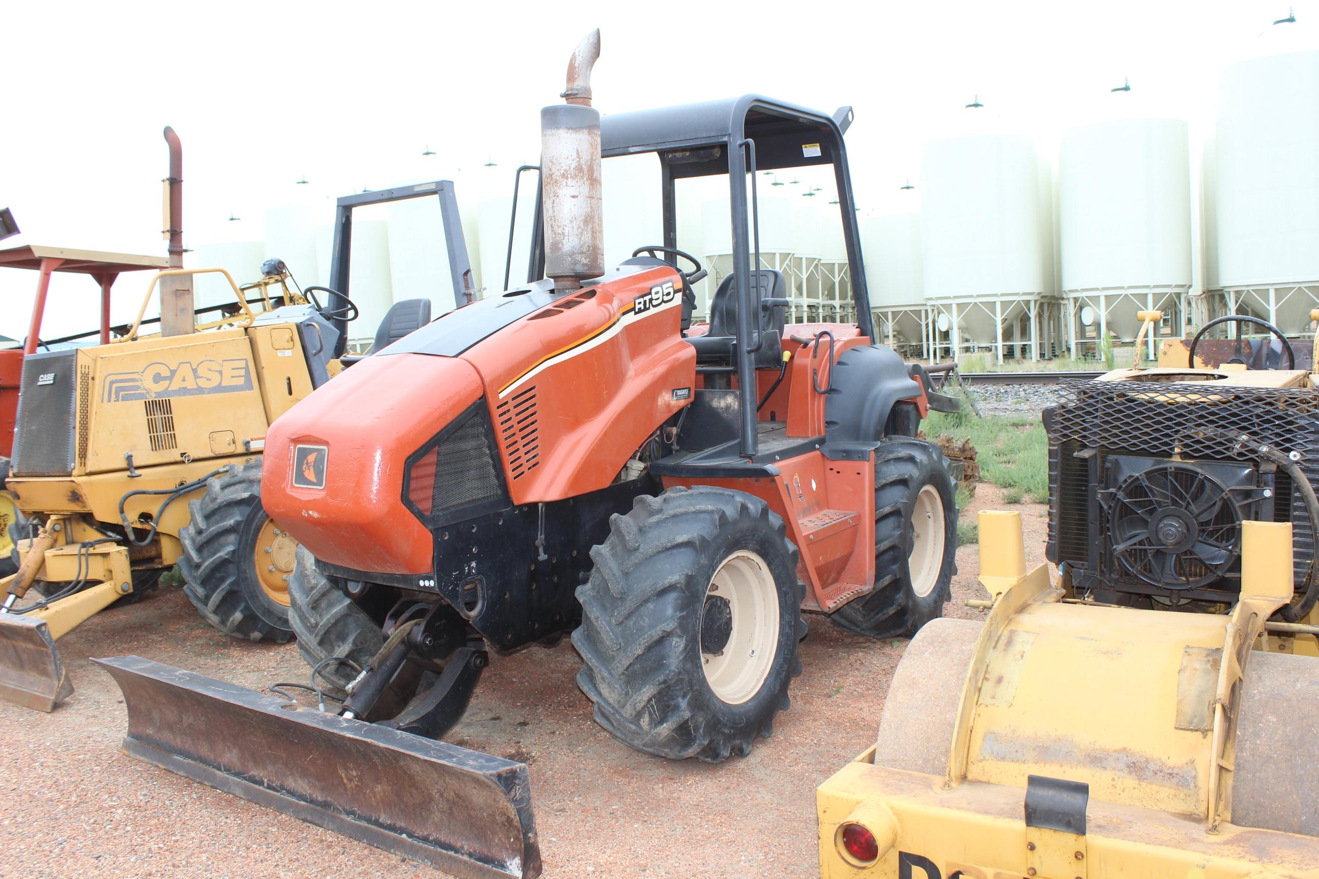 Ditch Witch RT95 Trencher