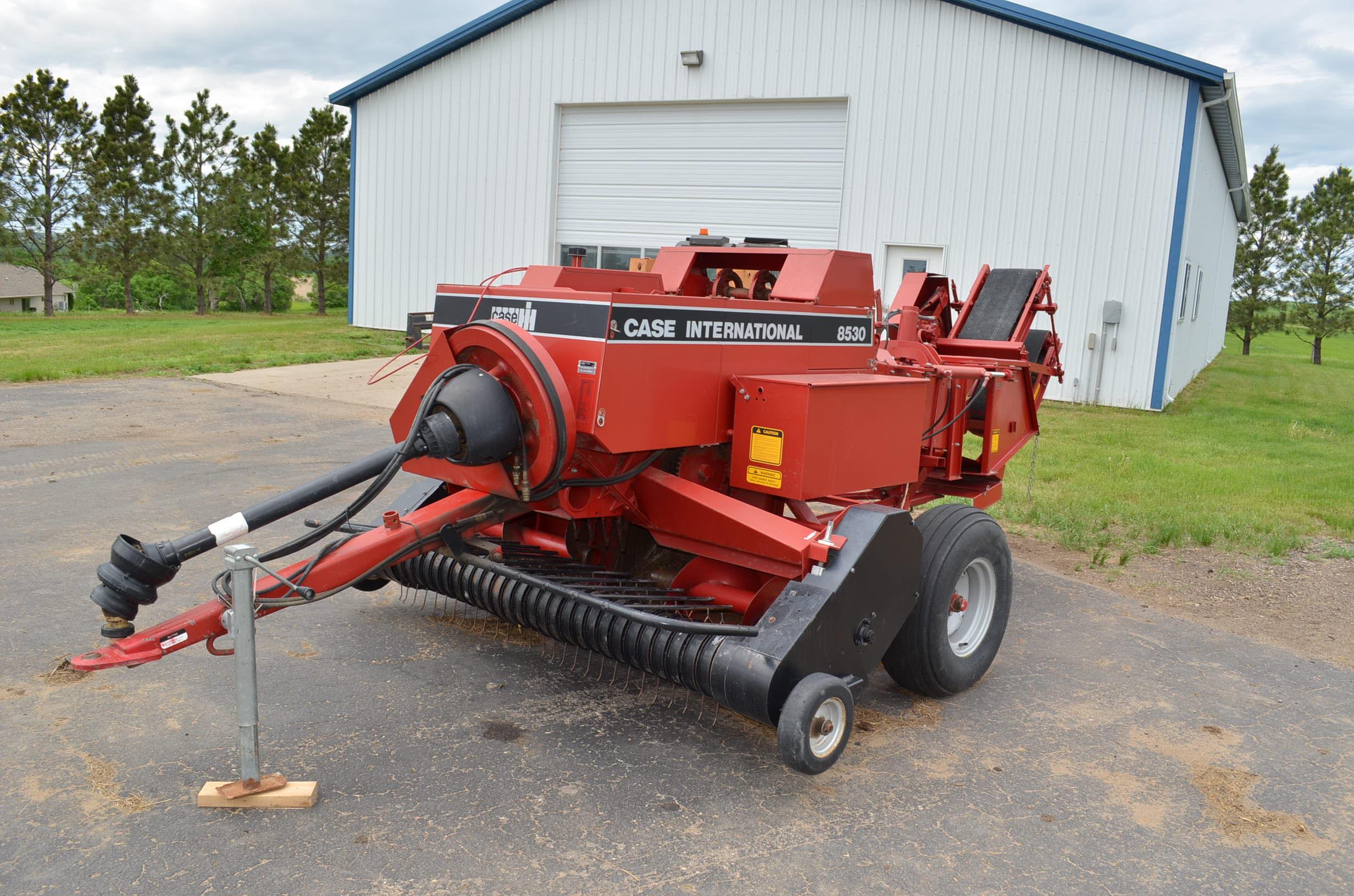 Case IH 8530 Small Square Baler