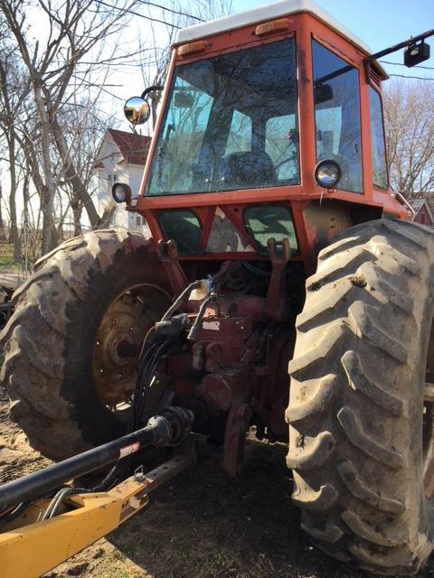 1974 Allis Chalmers 7050 diesel tractor