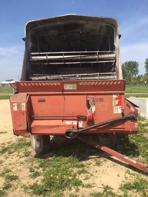 H&S 7+4 Twin Auger 16' steel forage box