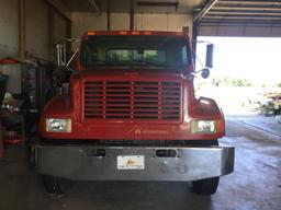 1989 IH 4700 service truck