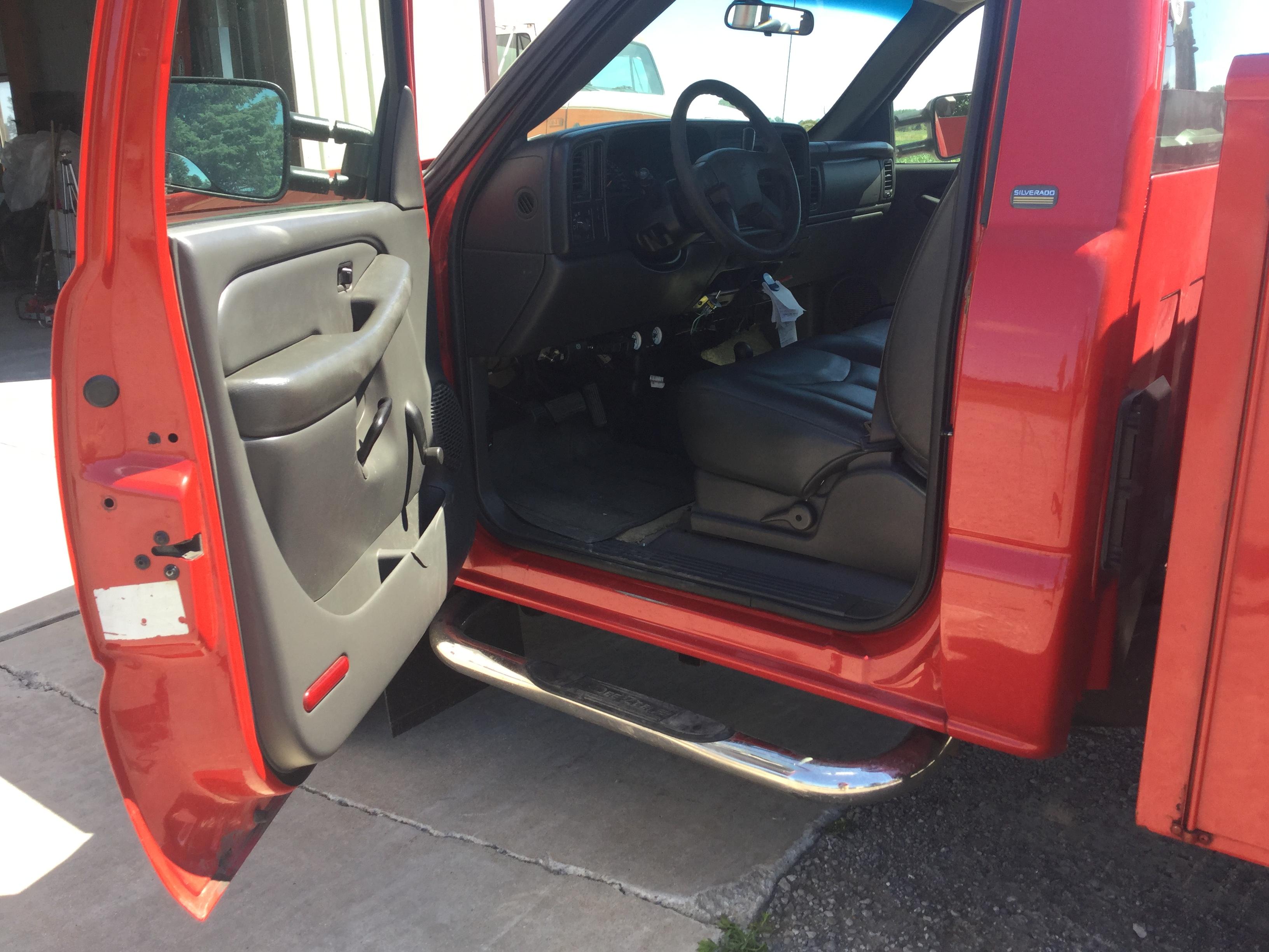 2003 Chev 2500HD service truck