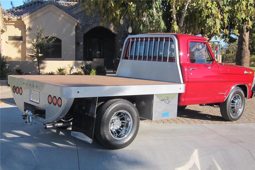 1969 FORD F-350 FLATBED TRUCK