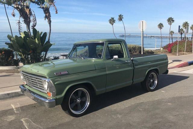 1967 FORD F-100 PICKUP