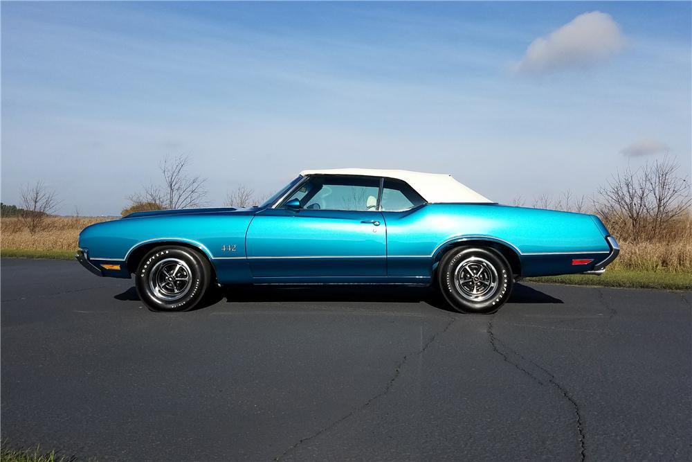 1970 OLDSMOBILE 442 CONVERTIBLE